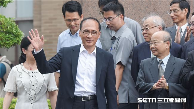 率內閣總辭　林全：明就可申請老人卡