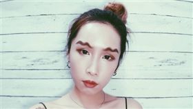 眉毛,波浪眉／joyceyuemanying　IG