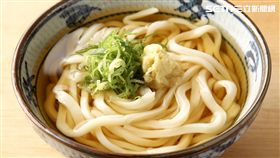 宮武讃歧烏龍麵大江店,鯷魚高湯烏龍麵。（圖／宮武讃歧烏龍麵提供）