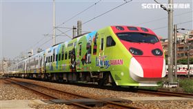 喔熊騎喚列車,台鐵彩繪列車,普悠瑪。（圖／交通部觀光局提供）