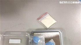 警方查扣3顆藥丸及1小包安非他命。（圖／翻攝畫面）