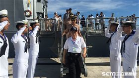 柯文哲赴澎湖勞軍 146聯隊 鄭和軍艦參觀 盧冠妃攝