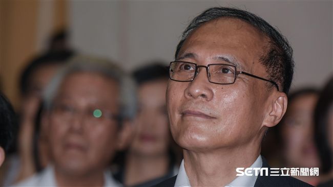 誰是央行接班人？小英：幫我說服他