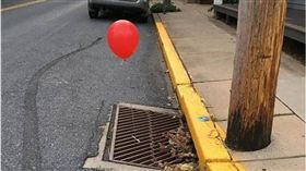 牠,惡作劇,模仿,電影,氣球,Peyton Reiff ,Lititz　圖／翻攝自推特