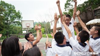 改編921地震　國片首映逼哭眾人