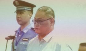 李明哲出庭  失去自由後首度亮相