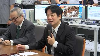 上任後首遇颱風　賴清德赴氣象局了解