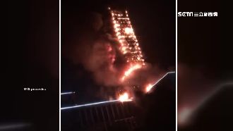 南京大樓遭雷擊！整棟樓瞬間燒成火柱