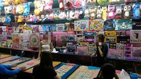 麻將賓果,機率,夜市,小遊戲,獎品,牌,證人,施詐,店家,牌堆　圖／翻攝爆料公社　