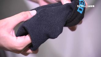 颱風不怕濕！彩繪鞋套、千元防水襪夯