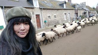 唐綺陽法國出外景　遭搶劫損失35萬