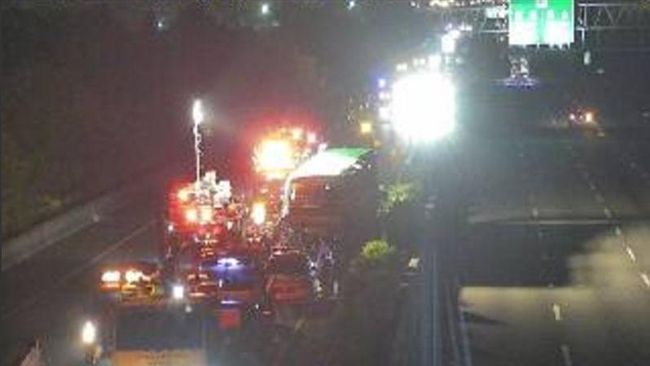 國一岡山段驚傳大客車車禍　6人死亡