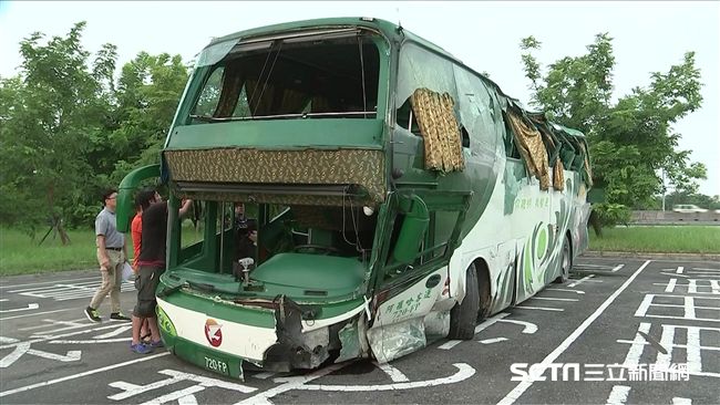 大客車強制繫安全帶　仍在修法程序