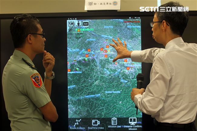 國家中山科學研究院-智慧防救災決策輔助系統，國防科技轉化再運用，災害防救智慧好幫手。（記者邱榮吉/攝影）