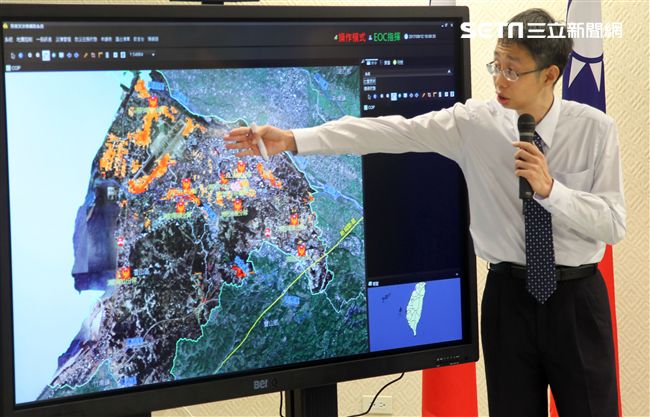 國家中山科學研究院-智慧防救災決策輔助系統，國防科技轉化再運用，災害防救智慧好幫手。（記者邱榮吉/攝影）