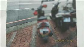 停車,機車,車格,白線,黑線,畫黑,罰單,騎士
（圖／翻攝自爆料公社）