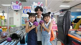 ▲風田與左左右右。（圖／大魯閣提供）