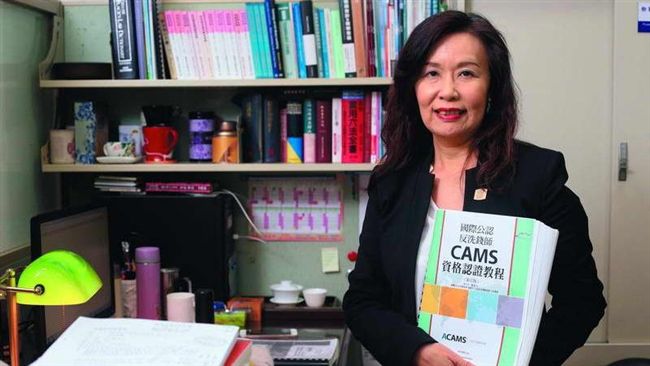 檢察官轉型　創立首間反洗錢顧問公司