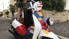 16:9
沒人可阻止日本人！小綿羊機車神改裝　「鋼彈龍頭」超煞氣
圖／翻攝自ryo_gs400 Twitter
https://twitter.com/ryo_gs400/status/906518501799608320