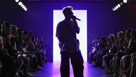 台灣饒舌歌手yz于耀智唱進2018春夏紐約時裝週。（圖／ GOLDEN LIFE提供）