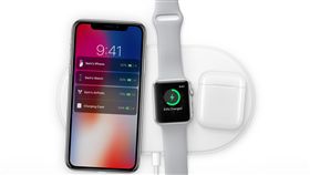 Apple iPhoneX 手機無線充電（圖／蘋果官網）