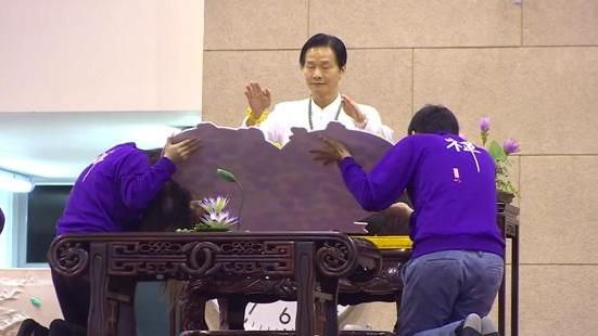 搖晃、業力引爆都假的？前紫衣人告白