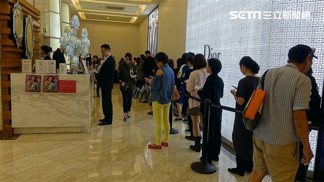 貴婦百貨周年慶首日　創11億業績