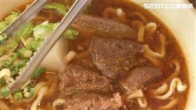 牛肉麵,新台幣,網友,爆紅,便宜,學生,漲價,佛心,店家