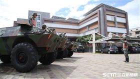 海軍陸戰隊AAV-7兩棲突擊車出動救災 國防部提供