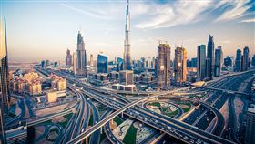 商業周刊／轉機當充電　遇見異文化的驚奇旅程（名家勿用）