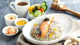 美威鮭魚京站店。（圖／美威鮭魚提供）