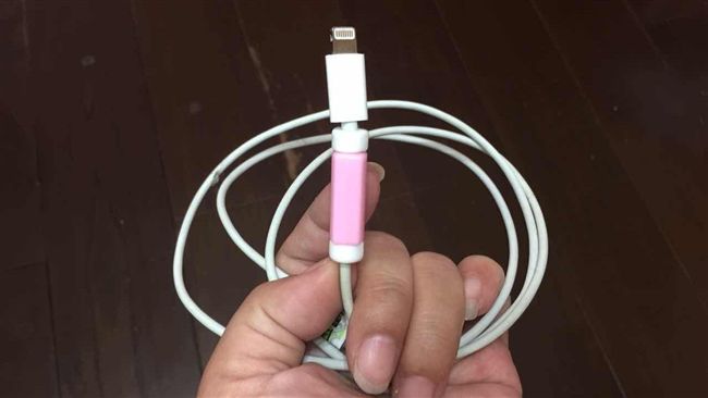 傻眼⋯前男友為了「充電線」狀告女友