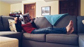 沙發 放鬆
https://www.flickr.com/photos/144910864@N02/35821613016/in/photolist-Wzr8xw-nq5JGe-RqMSsY-dYfuSN-q8u8ED-4hwQaE-Yr8pvv-EsdJ5R-cBbEV9-abiyS6-8ogRAZ-Tt1jC3-SMszu5-expCcD-8nYMkM-SDKAB3-dK5wcR-bV6qre