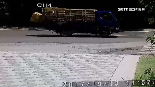 載金紙沿路掉滿地　駕駛怨7月怪事多