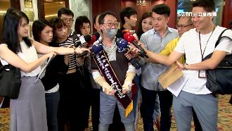 台雙臂移植首例！王致遠獲頒生命鬥士