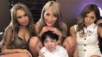 日本小學生拍A片？外國人全都驚呆了