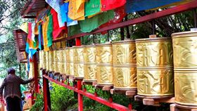 巴松措湖心島　圖/文供稿：爆肝護士的玩樂記事