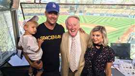 菲姬（Fergie）和喬許杜哈莫（Josh Duhamel）／臉書