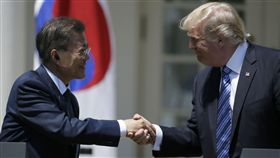 南韓總統文在寅上任後首次出訪美國、美國總統川普、美國和南韓（圖／路透社／達志影像）