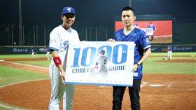  富邦悍將林益全千場出賽達成。（圖／富邦悍將提供）