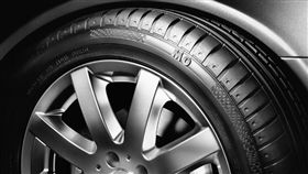Mercedes Original　台灣賓士提供　Mercedes-Benz　專屬輪胎