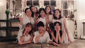眾女星們幫魏蔓、熊熊、張景嵐補慶生餐敘，各個顏值頗高。（圖／截自熊熊粉絲團）