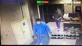 黃拍找來一對男女拍攝搞笑影片並PO上《爆料公社》，佐以聳動的文字敘述，引發網友揪出渣男的論調，警方循線介入調查，找來黃男詢問，他會將責任推給記者，警方訊後將他依社維法函送（翻攝畫面）