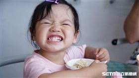 家中小寶貝的副食品該怎麼吃？剛開始副食品要吃什麼？