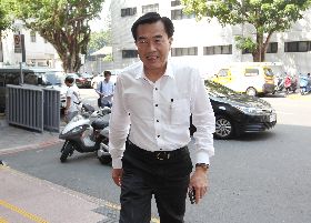 李全教自訴妨害名譽案開庭