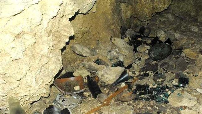 83人集體自殺　4少年為試膽毀遺跡