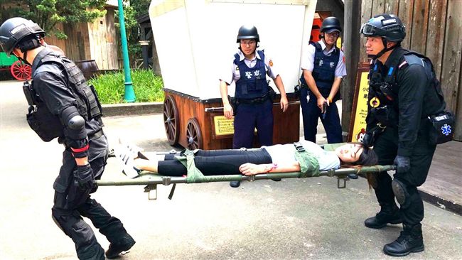 六福村遭恐攻掃射？原來是反恐演習
