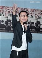 羅大佑2017巡迴演唱會「當年離家的年輕人」，與台大合唱團合作，演唱會找來120位台大同學擔任嘉賓。（記者邱榮吉/攝影）