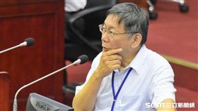 台北市市長柯文哲赴台北市議會備詢進行施政報告 圖／記者林敬旻攝