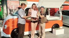 法拉利姐,張婷婷/翻攝自臉書